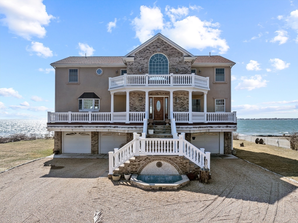 12 Balsam St