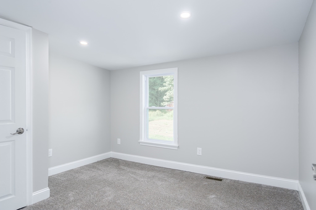 49 Smith Hanson Rd, North Brookfield, MA, 49 Smith Hanson Rd, North Brookfield, MA Photo #31