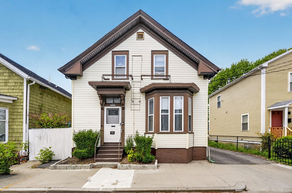 293 Swan St, Providence, RI Photo #1