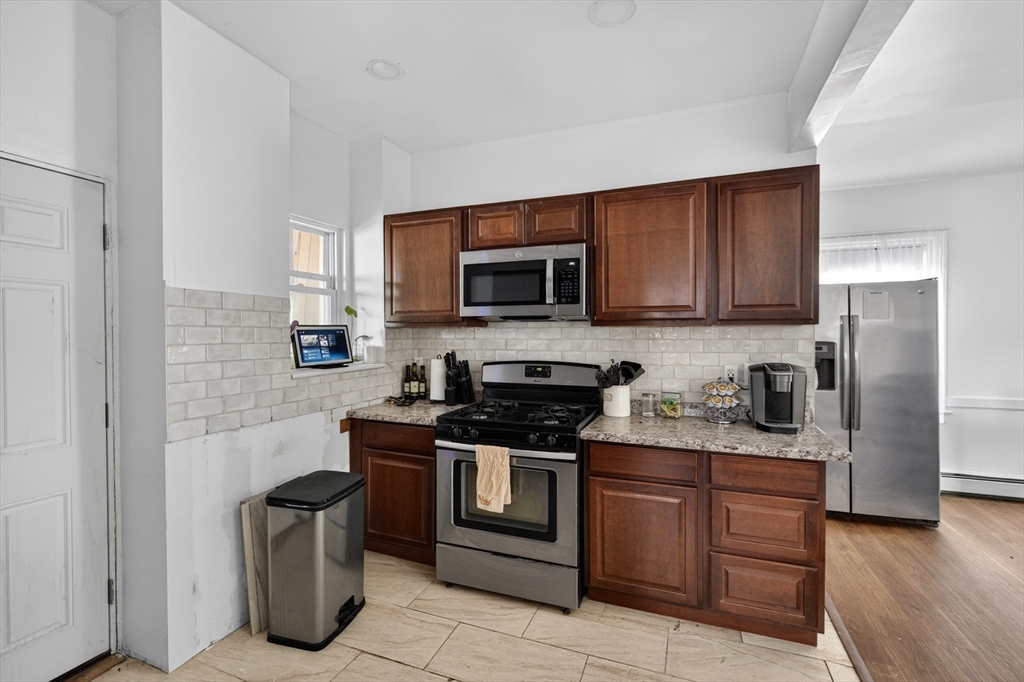 293 Swan St, Providence, RI Photo #9