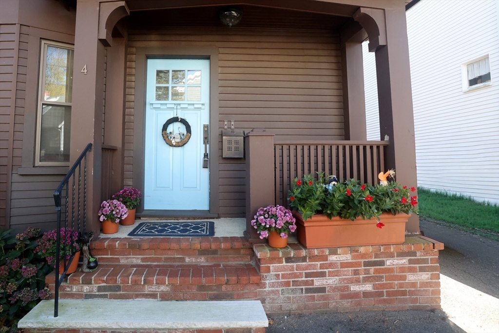 4 Willow Ave 2