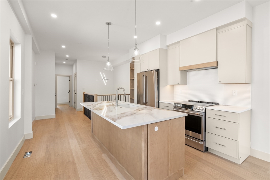 17 Princeton St 1