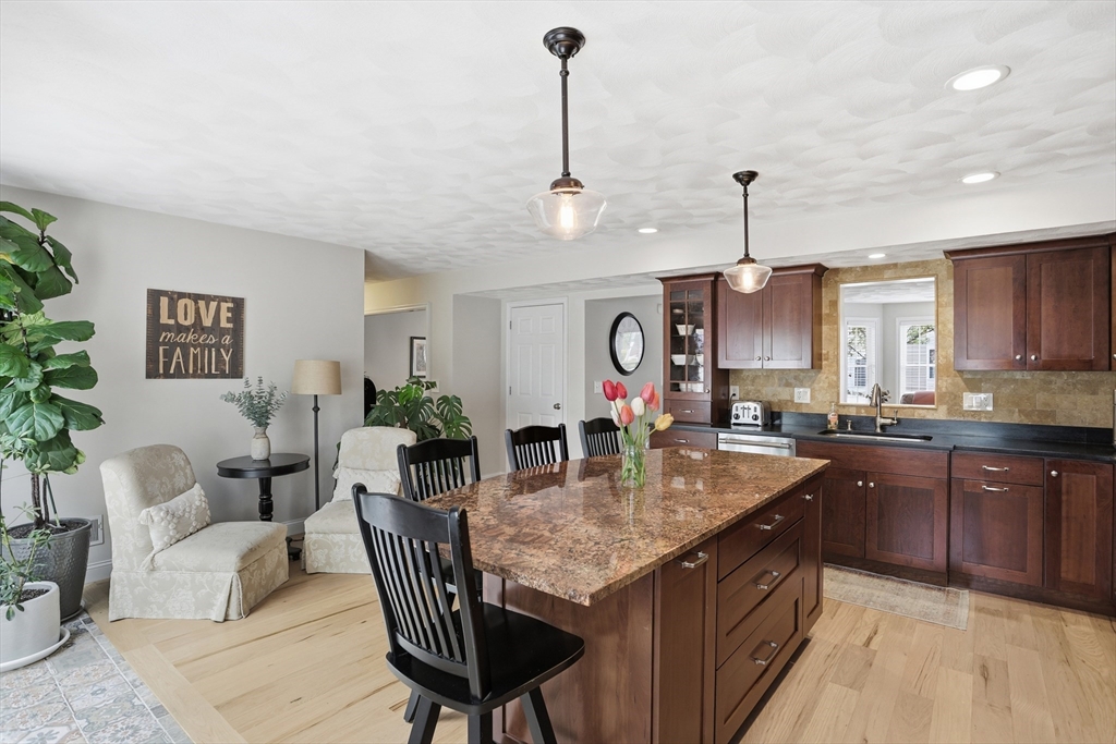 7 Jills Way #7, Tewksbury, MA Photo #16