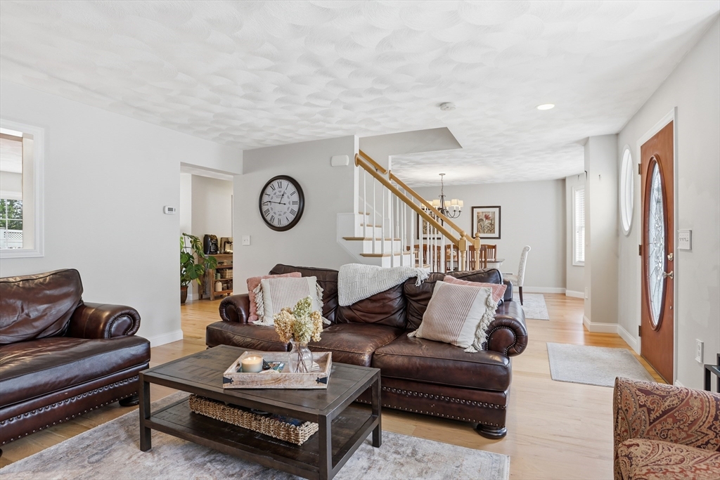 7 Jills Way #7, Tewksbury, MA Photo #9
