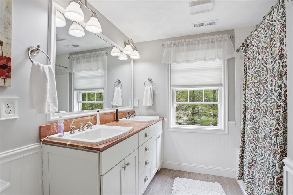 7 Jills Way #7, Tewksbury, MA Photo #24
