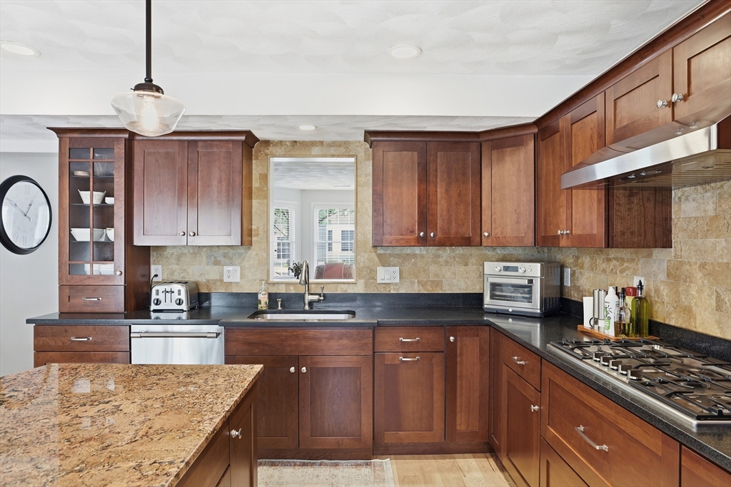 7 Jills Way #7, Tewksbury, MA Photo #15