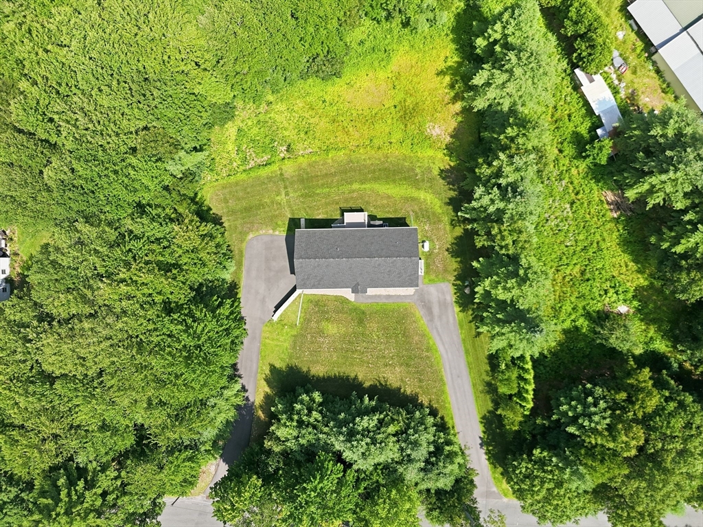85 Waid Rd