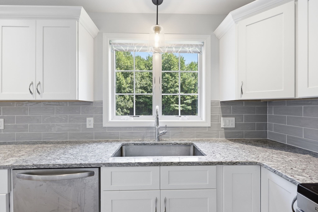 85 Waid Rd, Monson, MA Photo #11