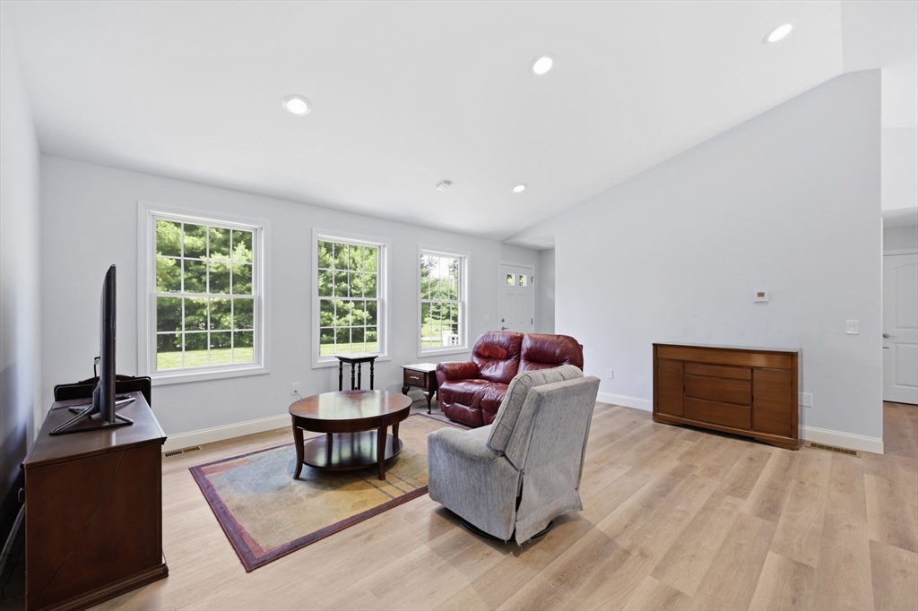 85 Waid Rd, Monson, MA Photo #7