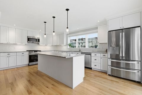 Photo of 39 French St #39, Watertown, MA 02472 (MLS # 73510457)