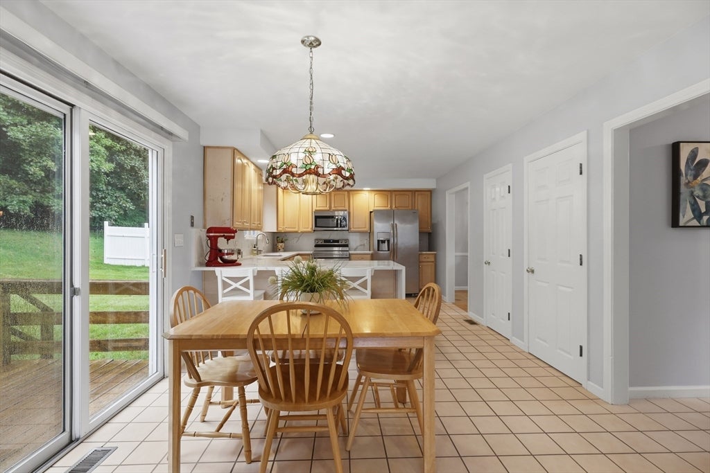 38 Trowbridge Lane, Shrewsbury, MA, 38 Trowbridge Lane, Shrewsbury, MA Photo #6