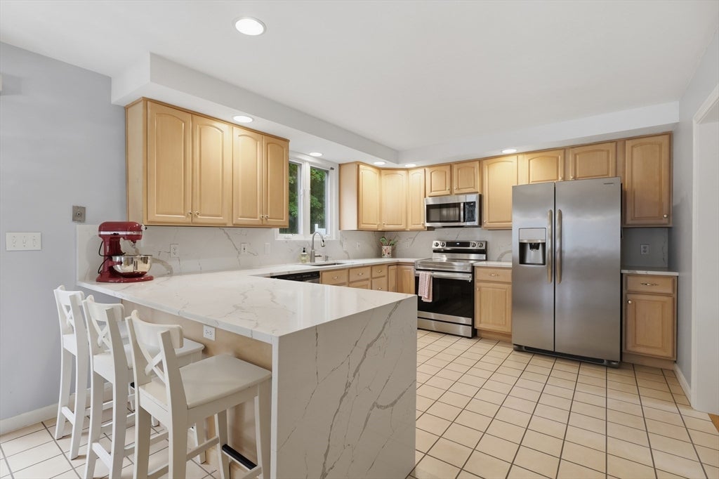 38 Trowbridge Lane, Shrewsbury, MA, 38 Trowbridge Lane, Shrewsbury, MA Photo #9