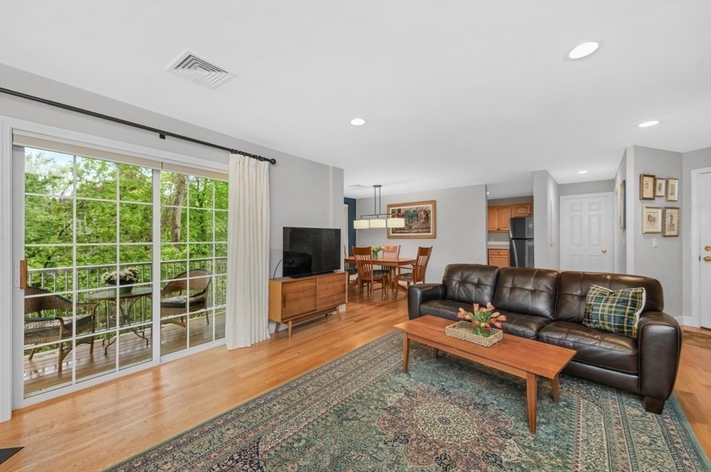 7 Conant Rd 37