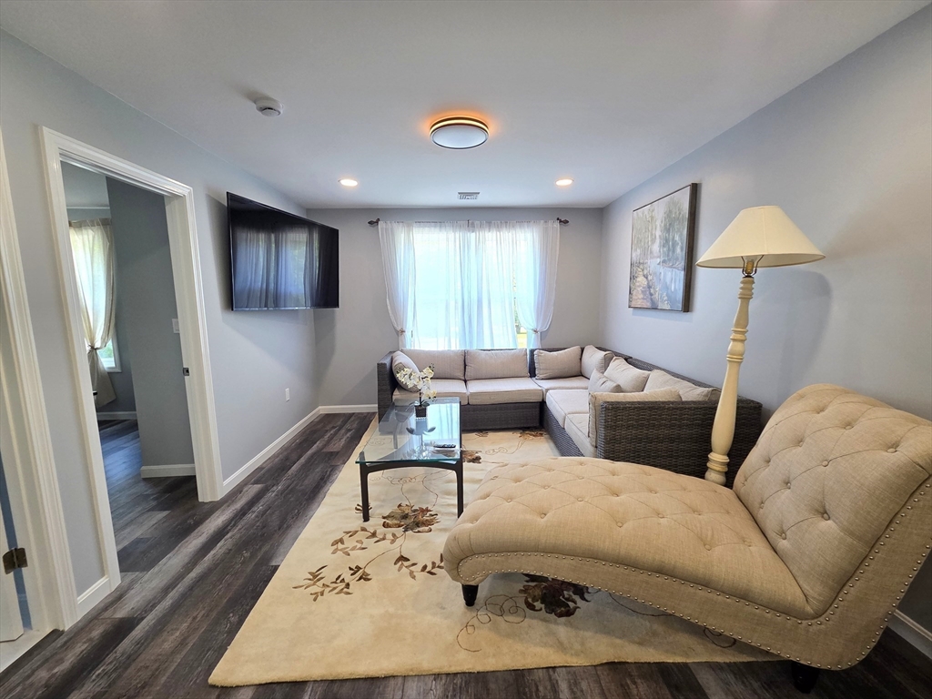 276 Sumner St 2