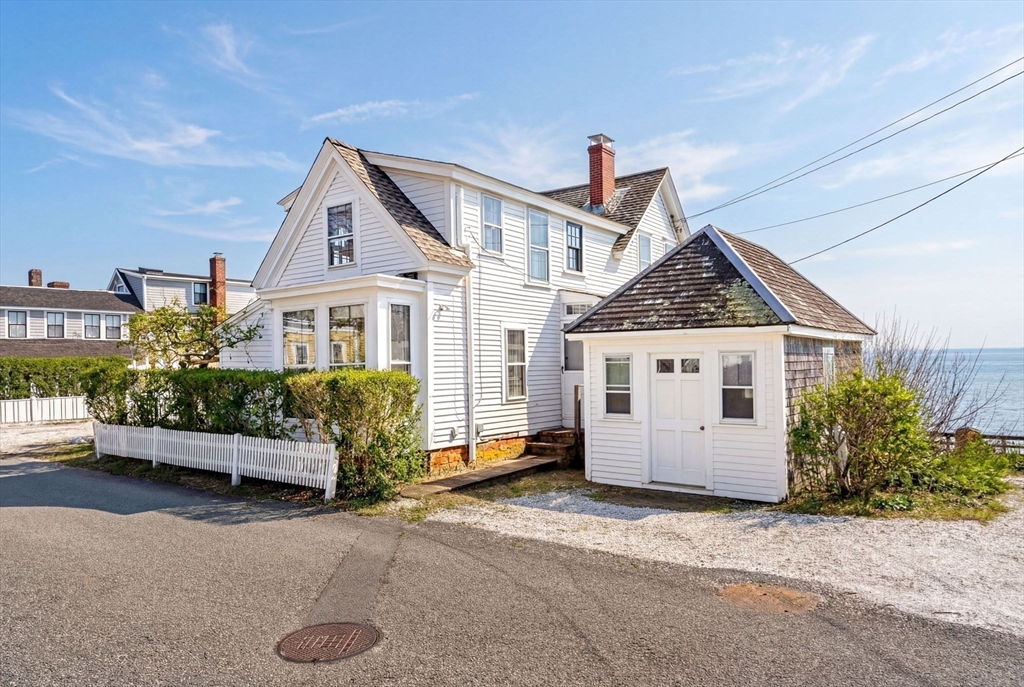 561 Commercial St