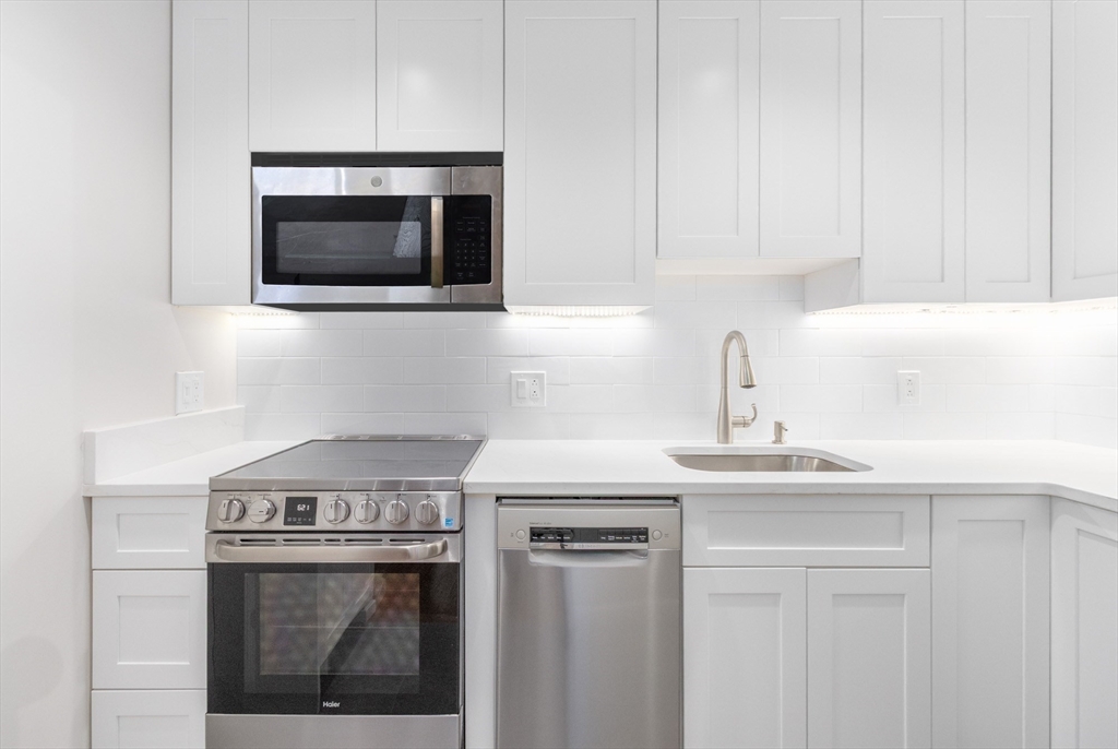 950 Massachusetts Ave 418