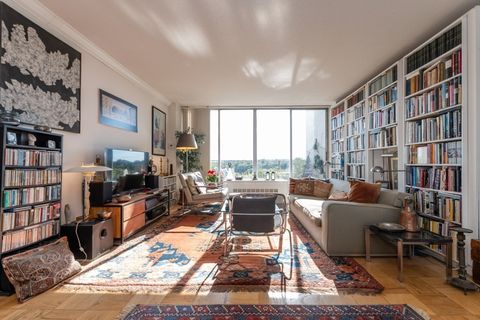 Photo of 77 Pond Ave #1506, Brookline, MA 02445 (MLS # 73447430)