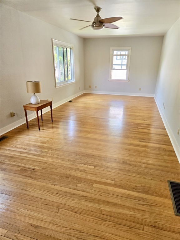 17 Cedar St