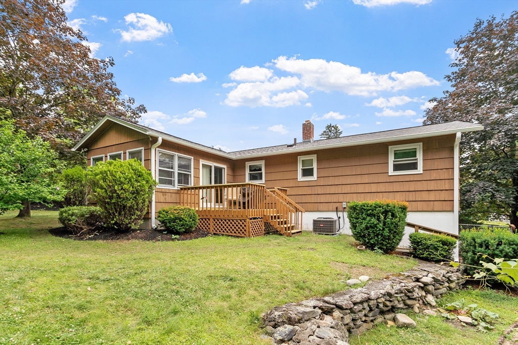 55 Lisa Dr