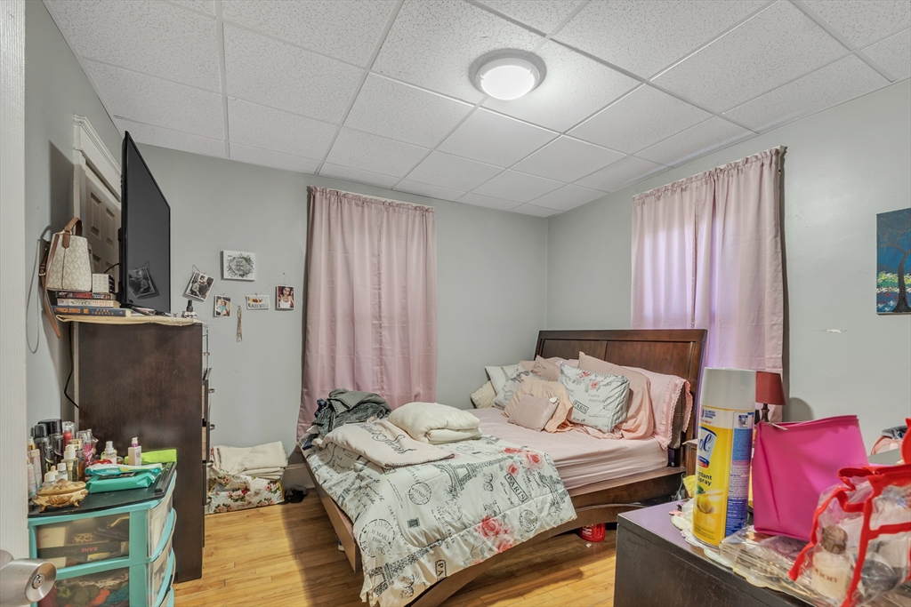 15 Circuit Ave, East