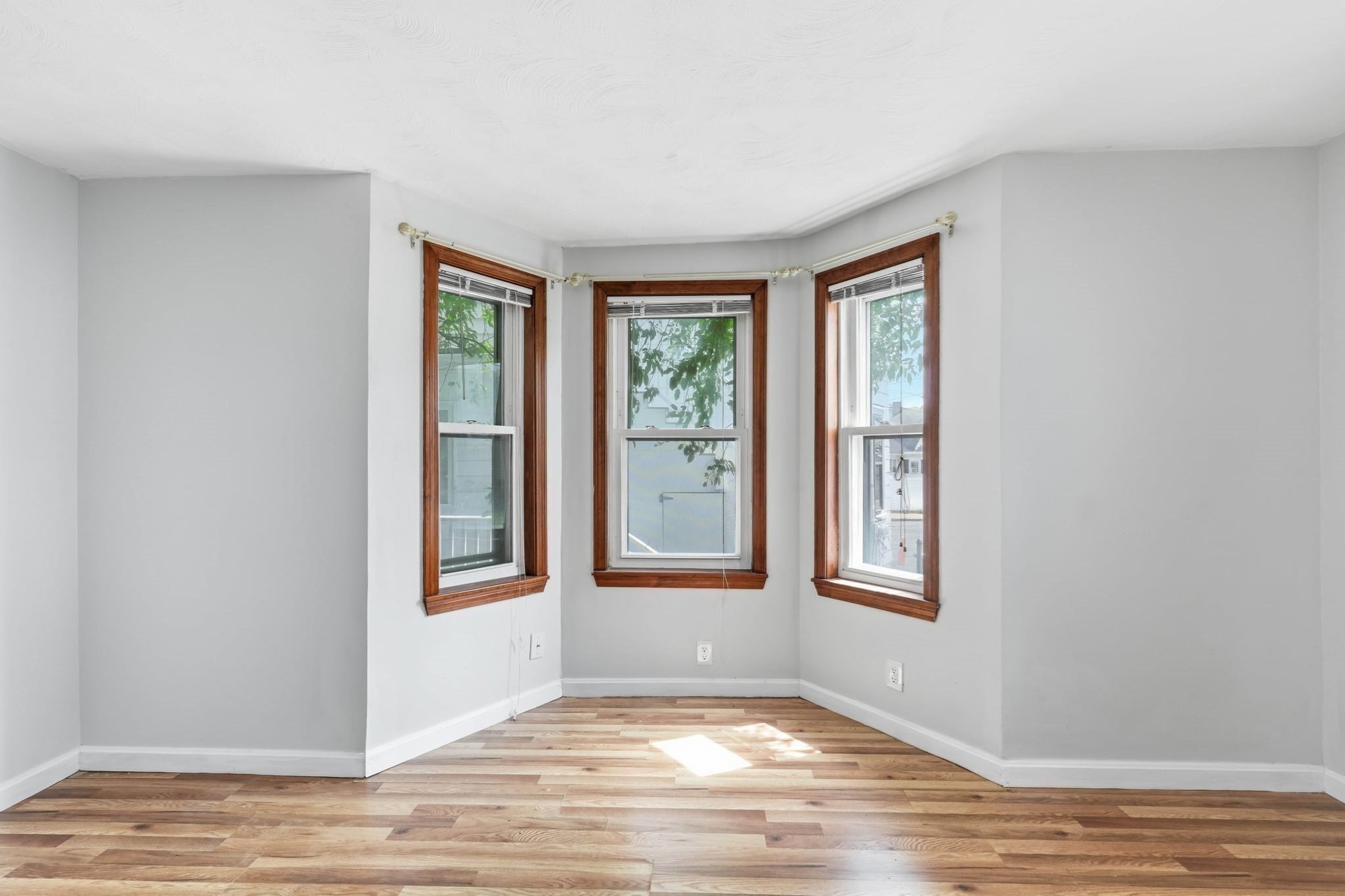 216 Crest Ave, Revere, MA, 216 Crest Ave, Revere, MA Photo #16
