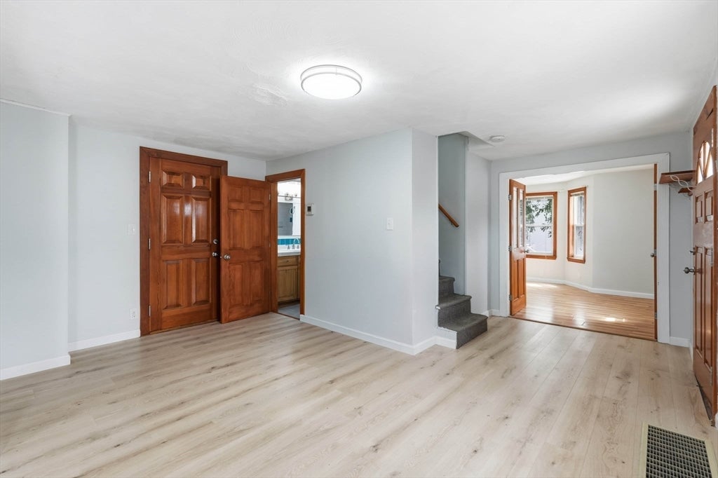 216 Crest Ave, Revere, MA, 216 Crest Ave, Revere, MA Photo #8