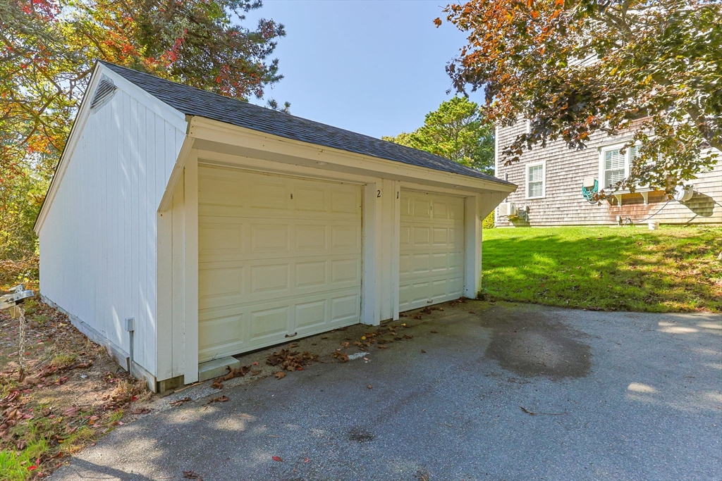 Chatham, Massachusetts 02650, United States, 1 Bedroom Bedrooms, ,1 BathroomBathrooms,Residential,Active,223446