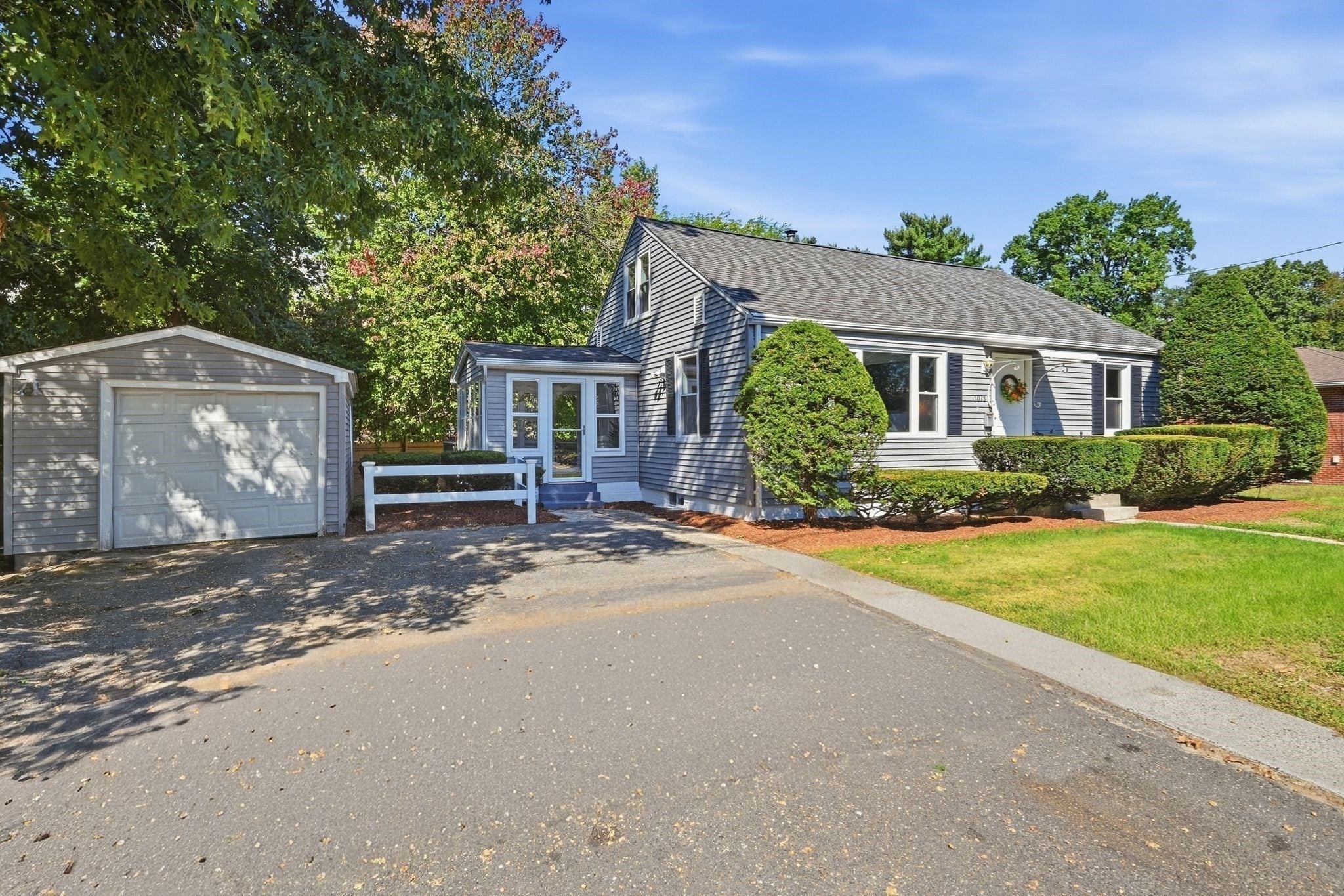 1078 Granby Rd