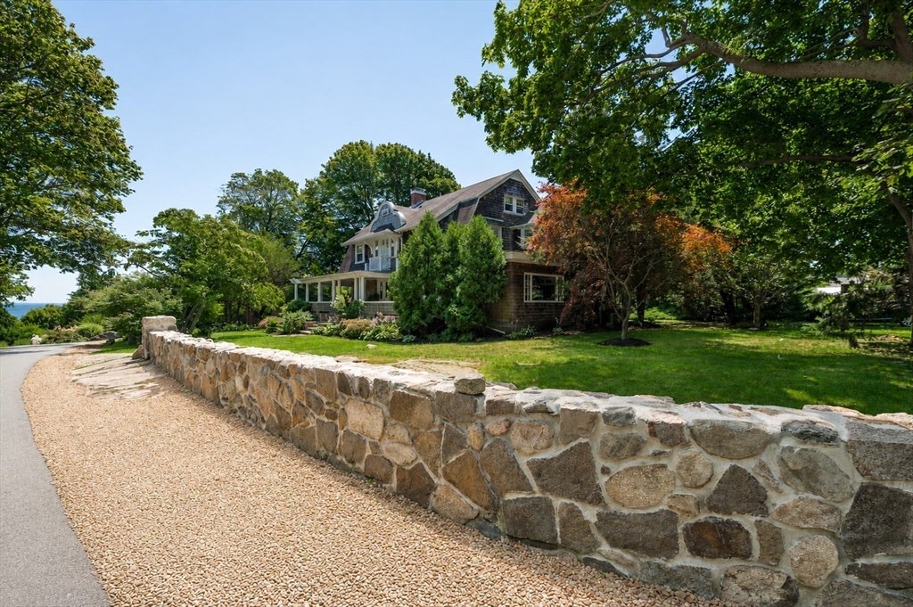 8 Brier Rd, Gloucester, MA, 8 Brier Rd, Gloucester, MA Photo #3