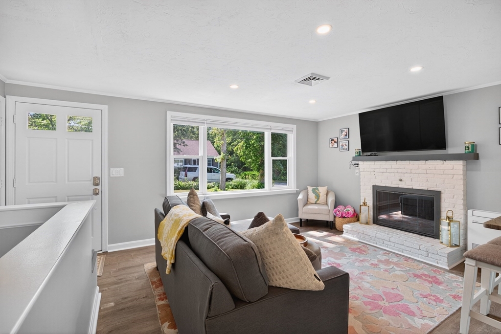 24 Tabor Road