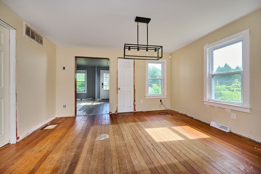 115 S Shelburne Rd