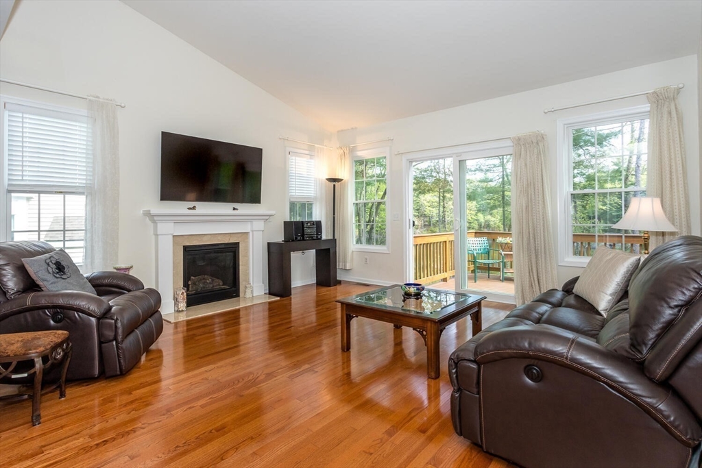 25 Kelly Way 25