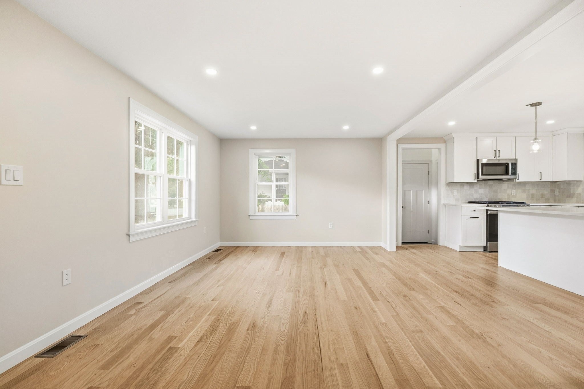 11 Clark Ave, Walpole, MA, 11 Clark Ave, Walpole, MA Photo #6