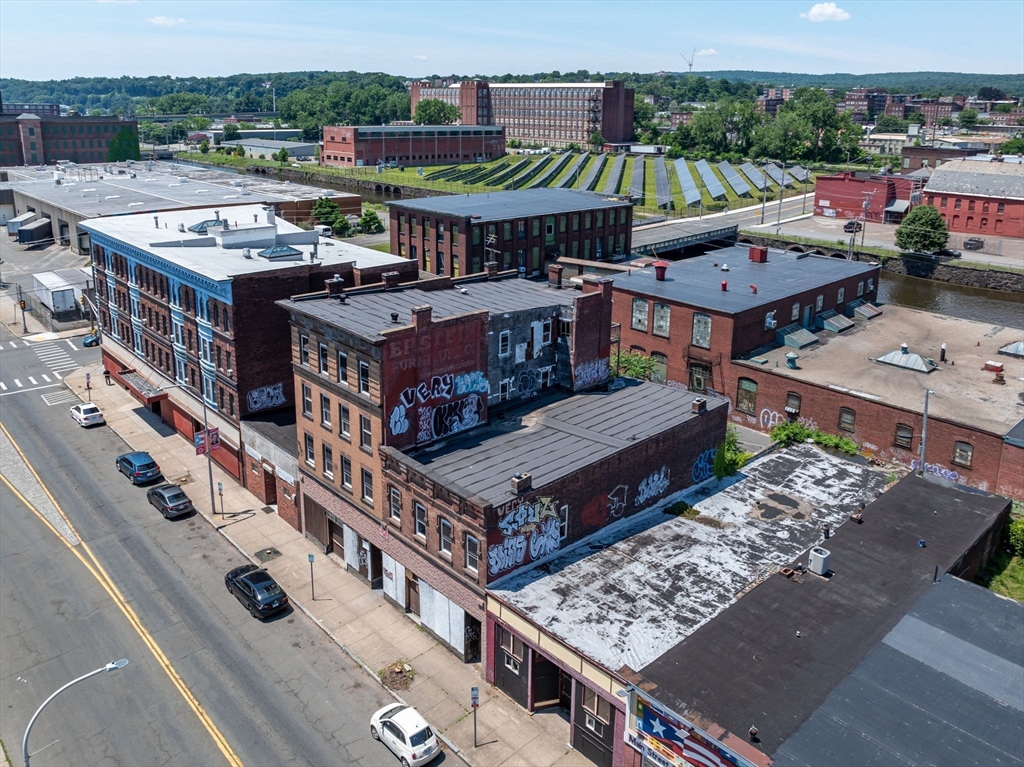 437-443 Main St