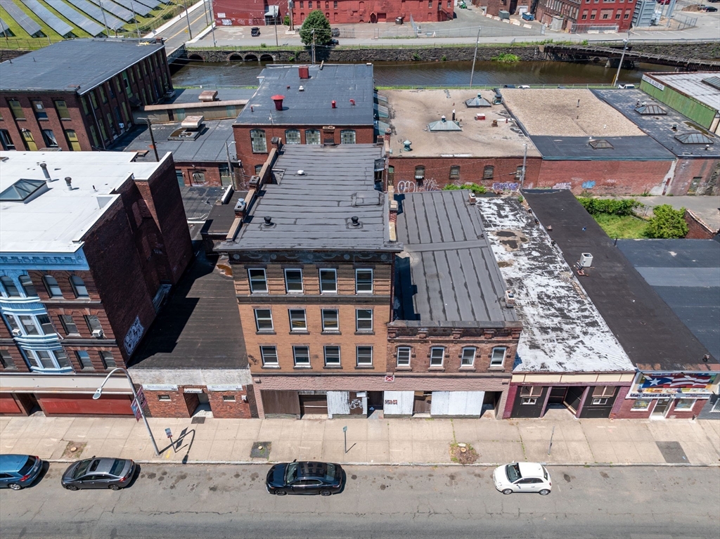 437-443 Main St