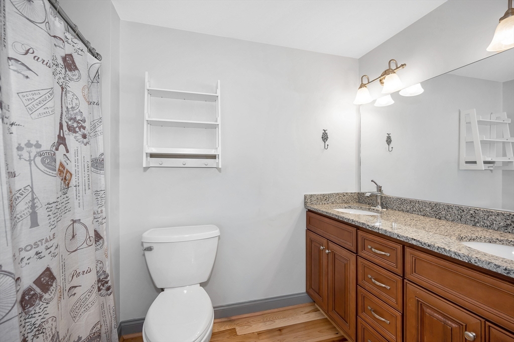 821 Merrimack Ave, Dracut, MA Photo #16