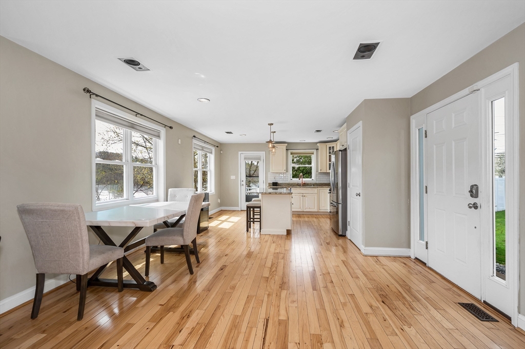 821 Merrimack Ave, Dracut, MA Photo #3