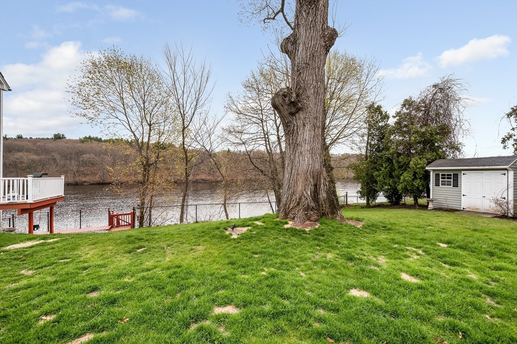 821 Merrimack Ave, Dracut, MA Photo #32