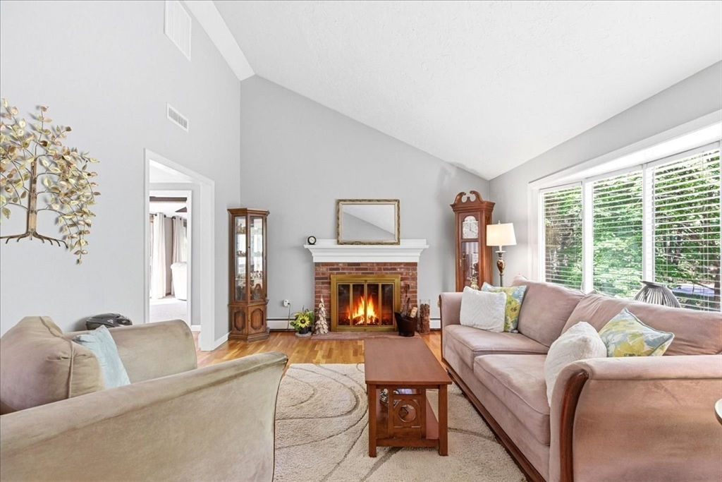 40 Kristin Rd
