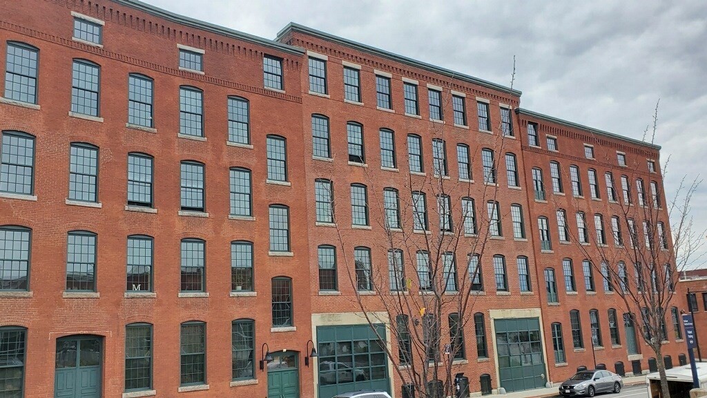 48 Water Street 403