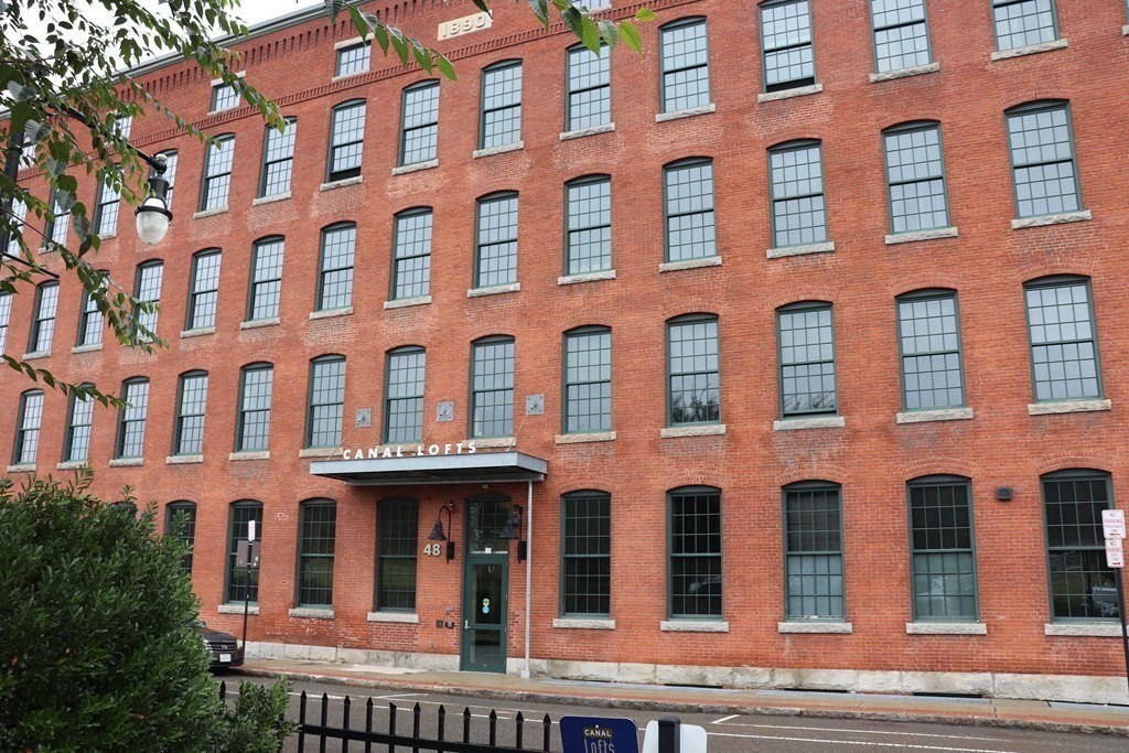 48 Water Street 403