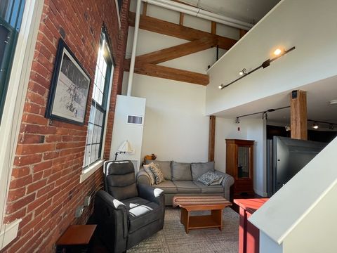 48 Water Street 403 Worcester MA 01604