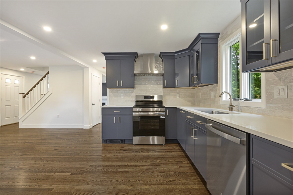 53 Highland St, Walpole, MA Photo #12