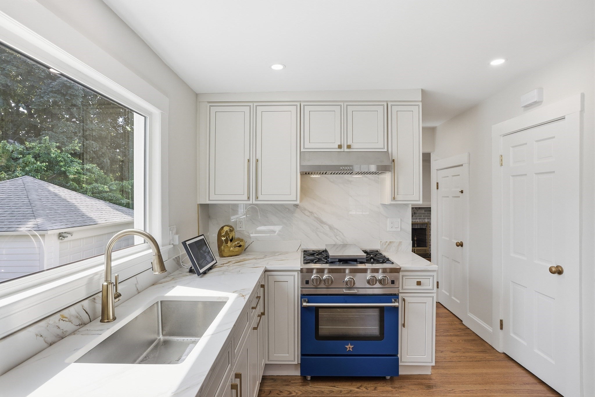 128 Watson Rd, Belmont, MA, 128 Watson Rd, Belmont, MA Photo #6