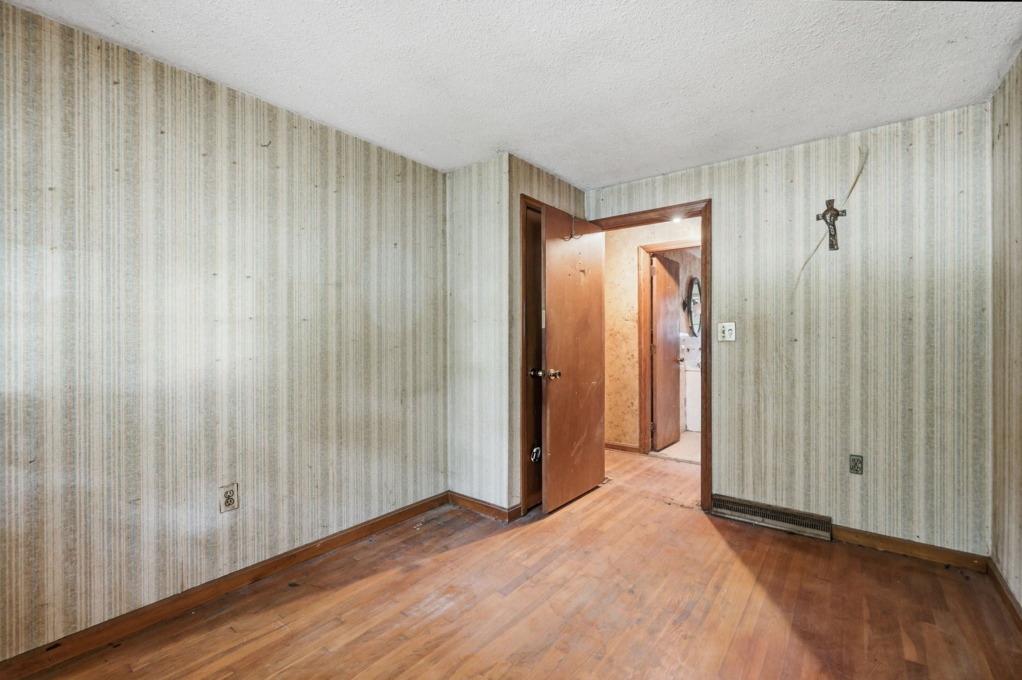 27 Forest Park Ave, Billerica, MA, 27 Forest Park Ave, Billerica, MA Photo #18