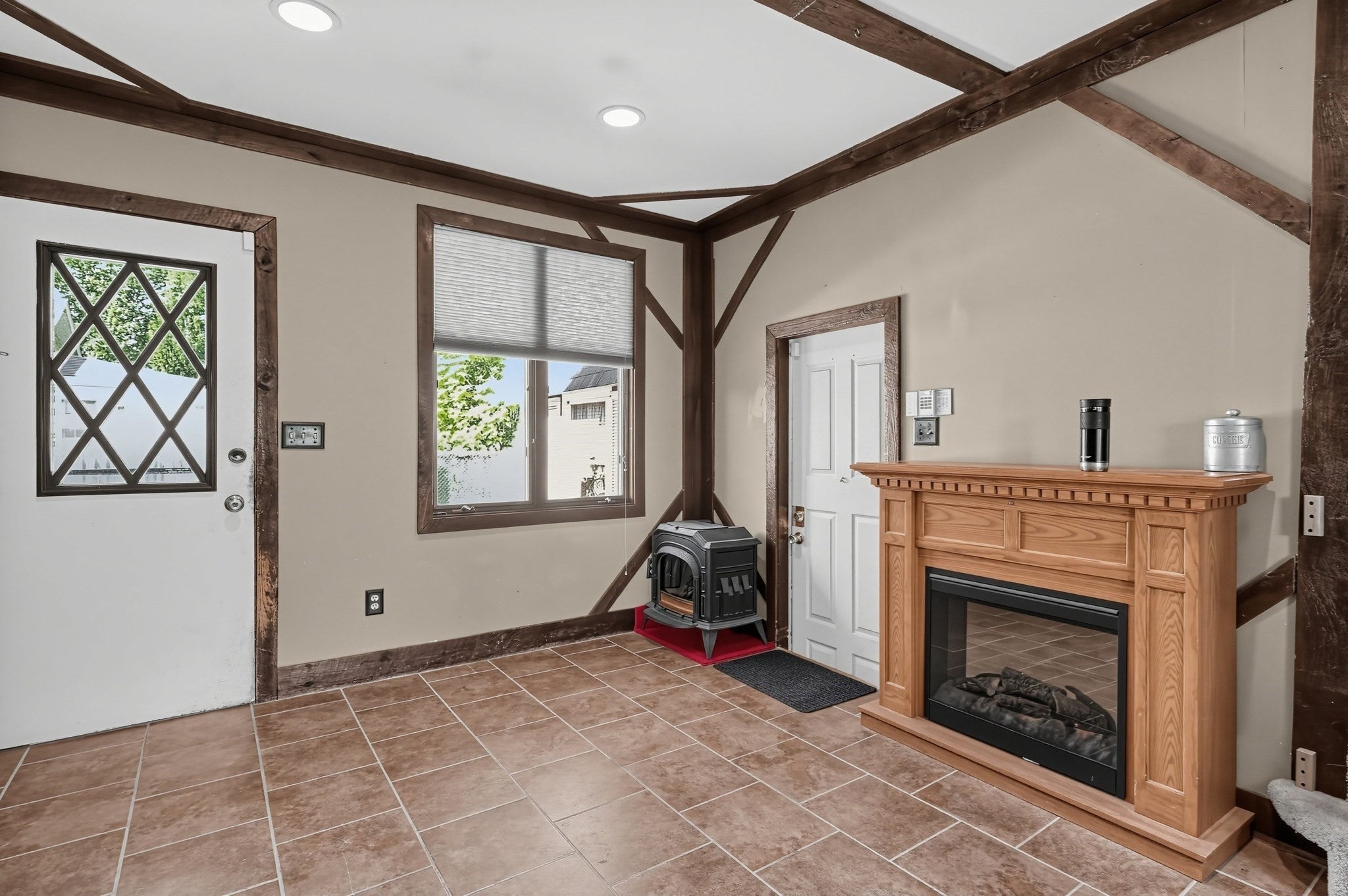 47 Fremont St, Taunton, MA, 47 Fremont St, Taunton, MA Photo #2