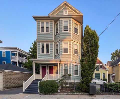 10 Plainfield St 3 Boston MA 02130