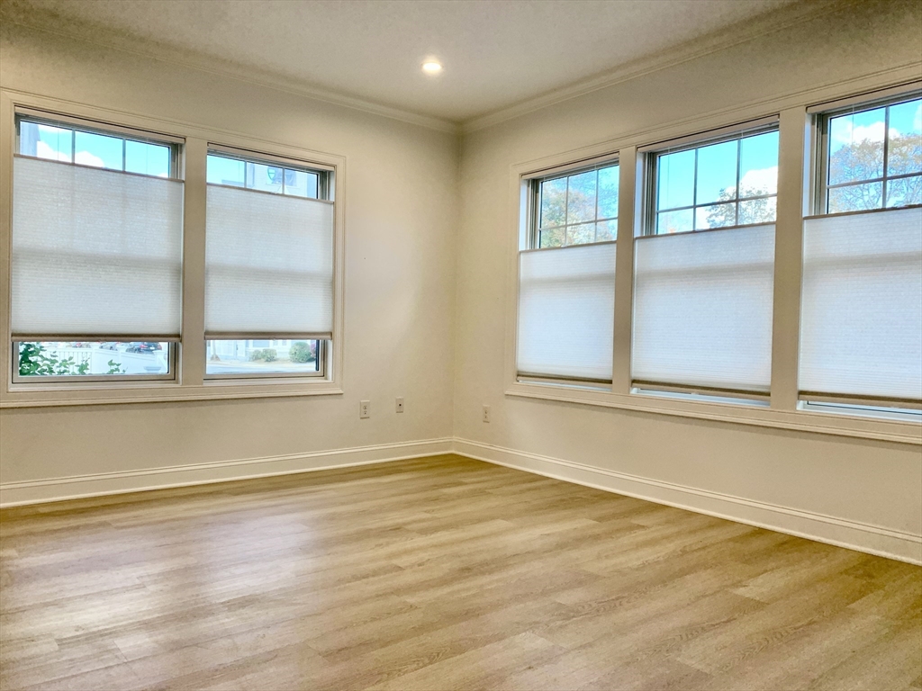 67-69 Cummins Hwy 101