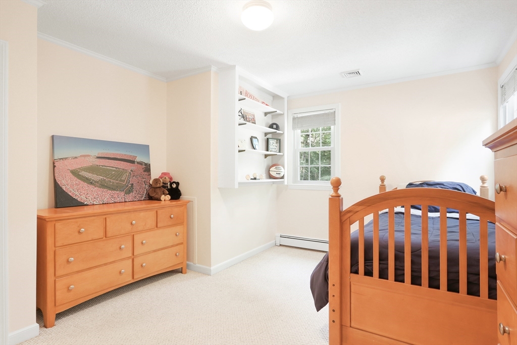 Sherborn, Massachusetts 01770, United States, 4 Bedrooms Bedrooms, ,3 BathroomsBathrooms,Residential,Active,145541