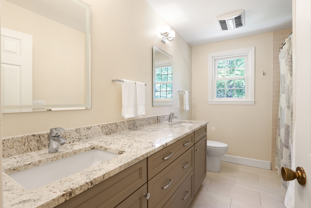 Sherborn, Massachusetts 01770, United States, 4 Bedrooms Bedrooms, ,3 BathroomsBathrooms,Residential,Active,145541